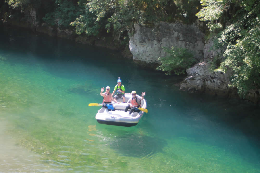 Go rafting in one of the cleanest and coldest rivers in Europe, Voidomatis and combine stunning scenery a few minutes away from Papigo Zagori